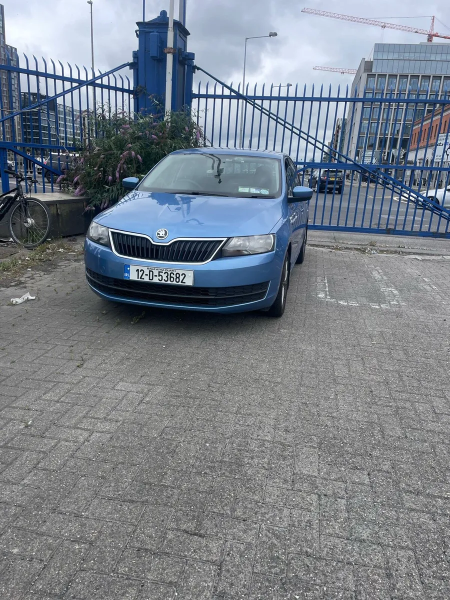 Skoda rapid 2012 - Image 3