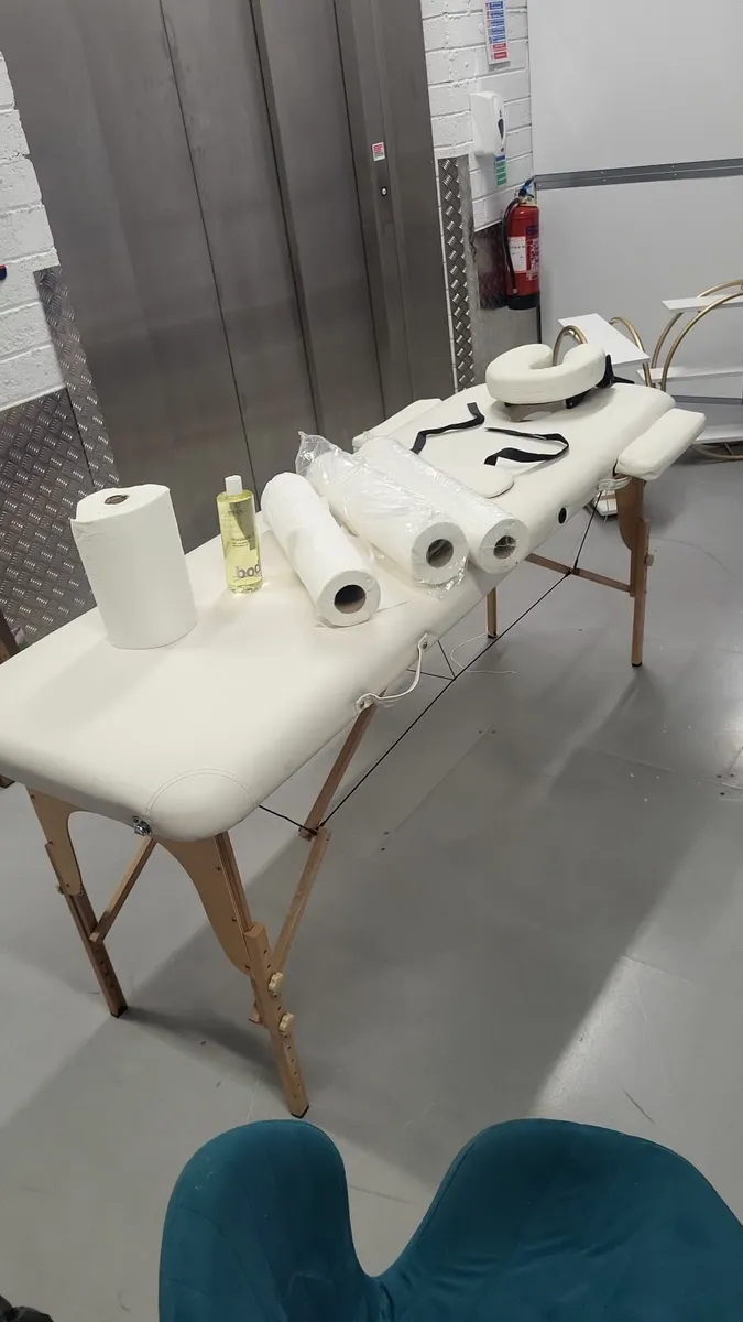 Massage bed - Image 1
