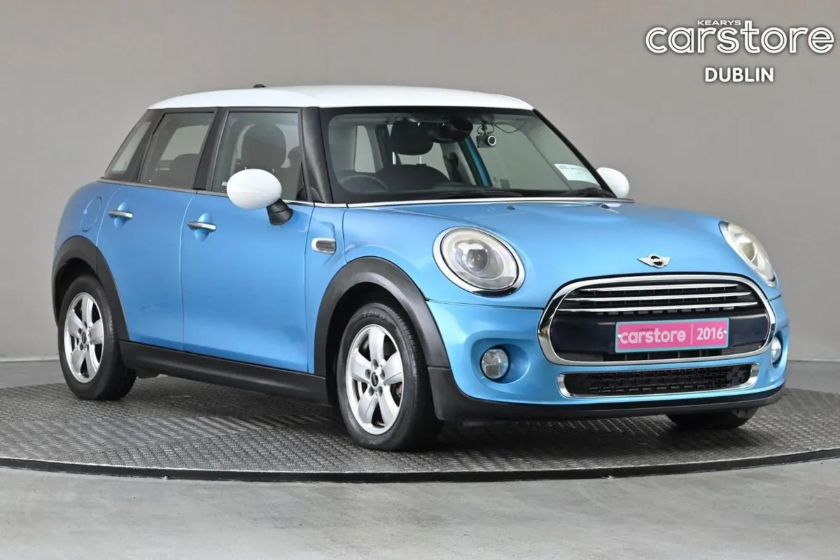 MINI Cooper 1.5 Cooper Auto 5DR  reverse Cam rear - Image 1