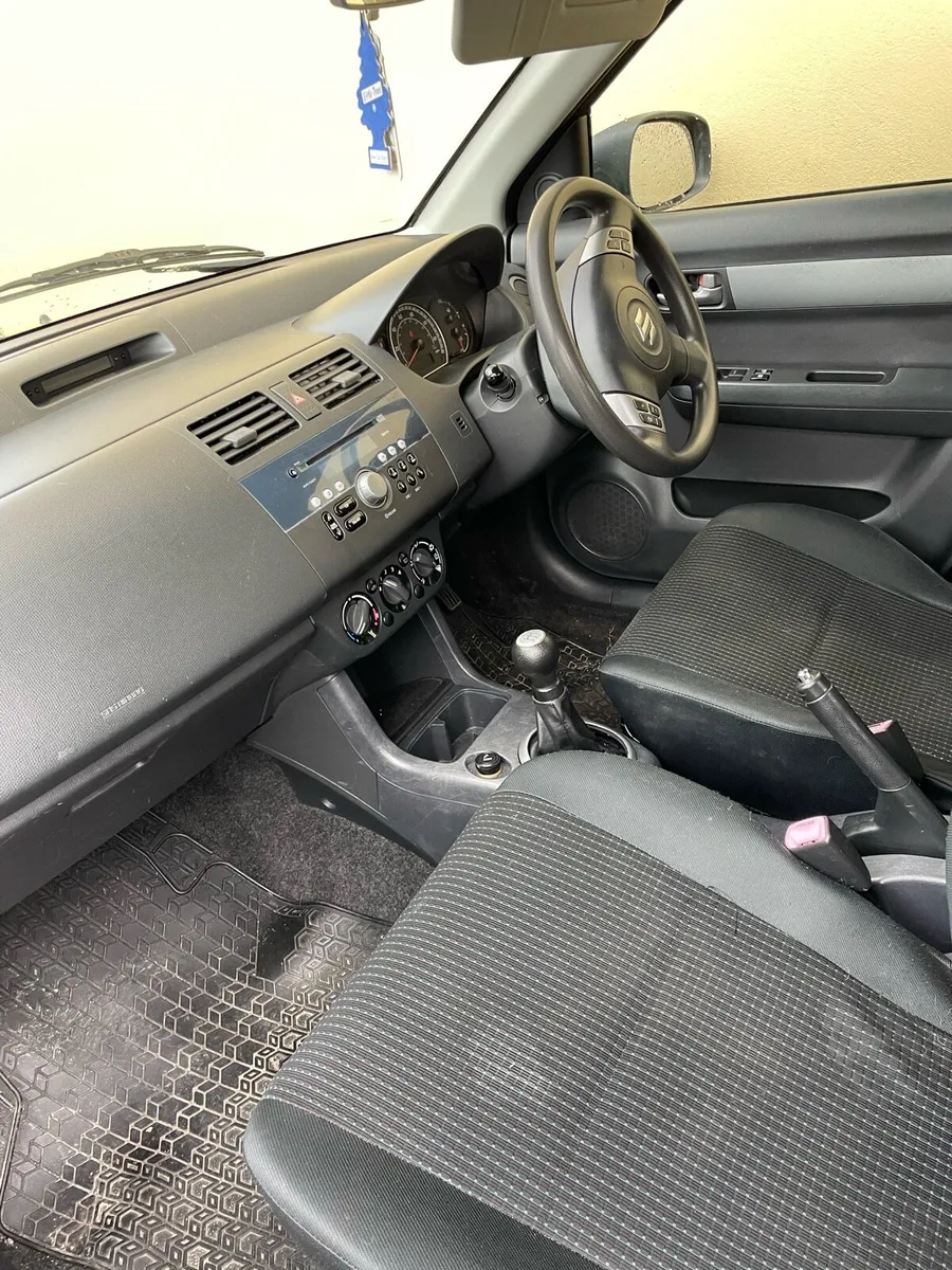 Suzuki Swift for Sale – Parts Only - Image 4