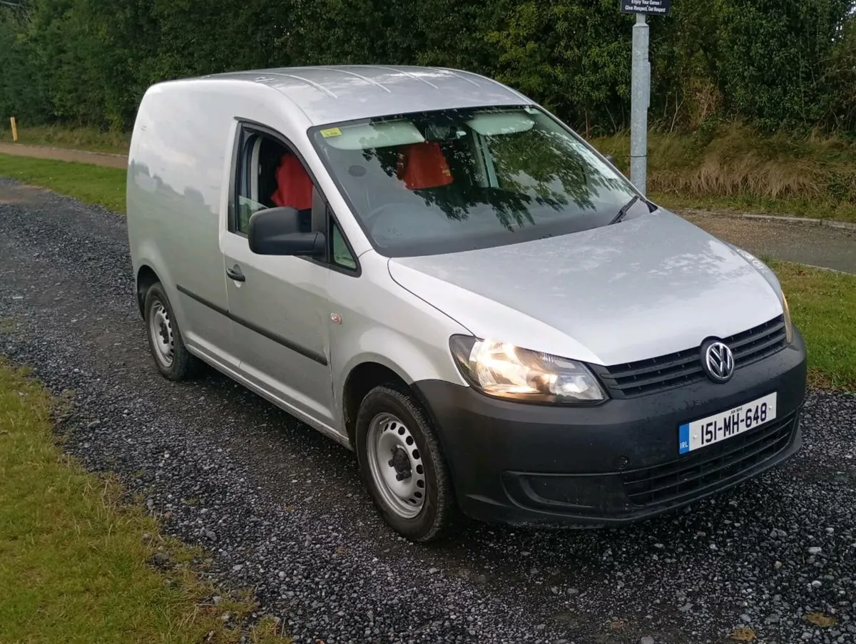 151 VW caddy 1.6TDI crvt and taxed - Image 2