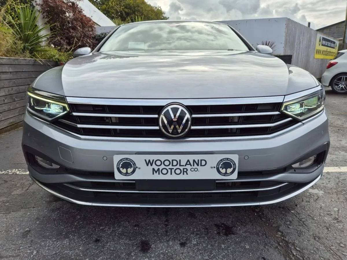 Volkswagen Passat 2.0 TDI Auto / Elegance Advance - Image 3
