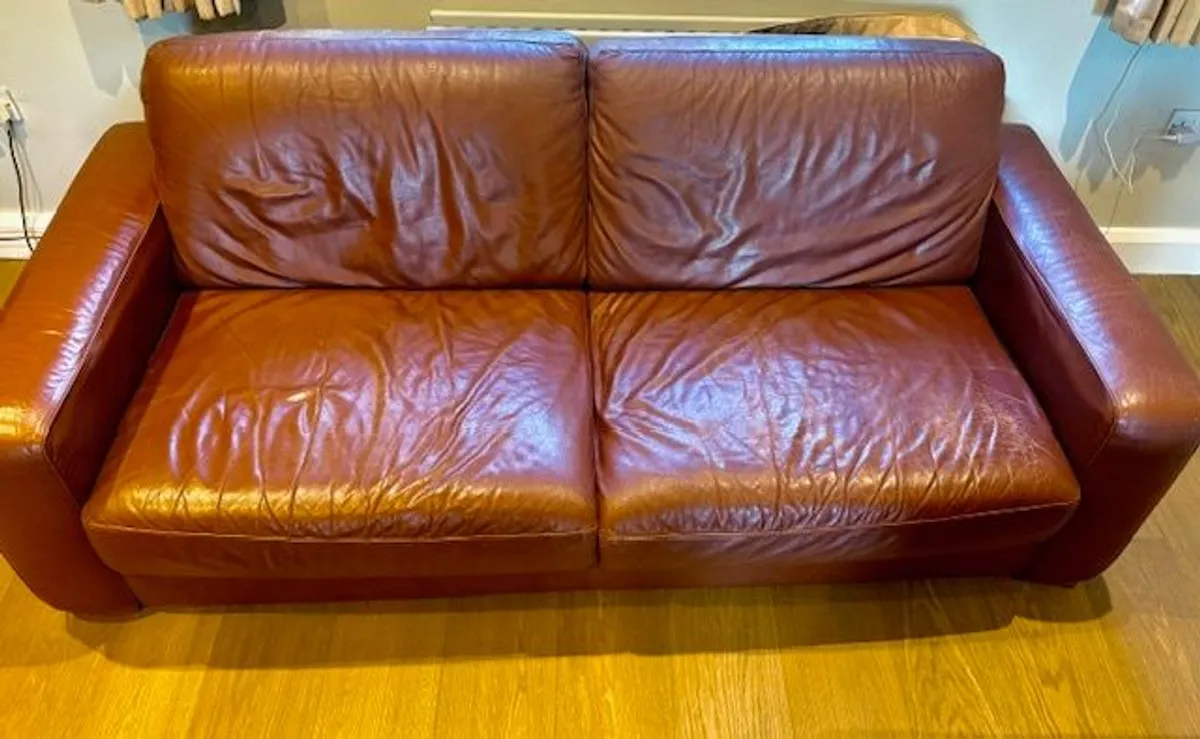 Natuzzi Suite of 3 Leather sofas - Image 1
