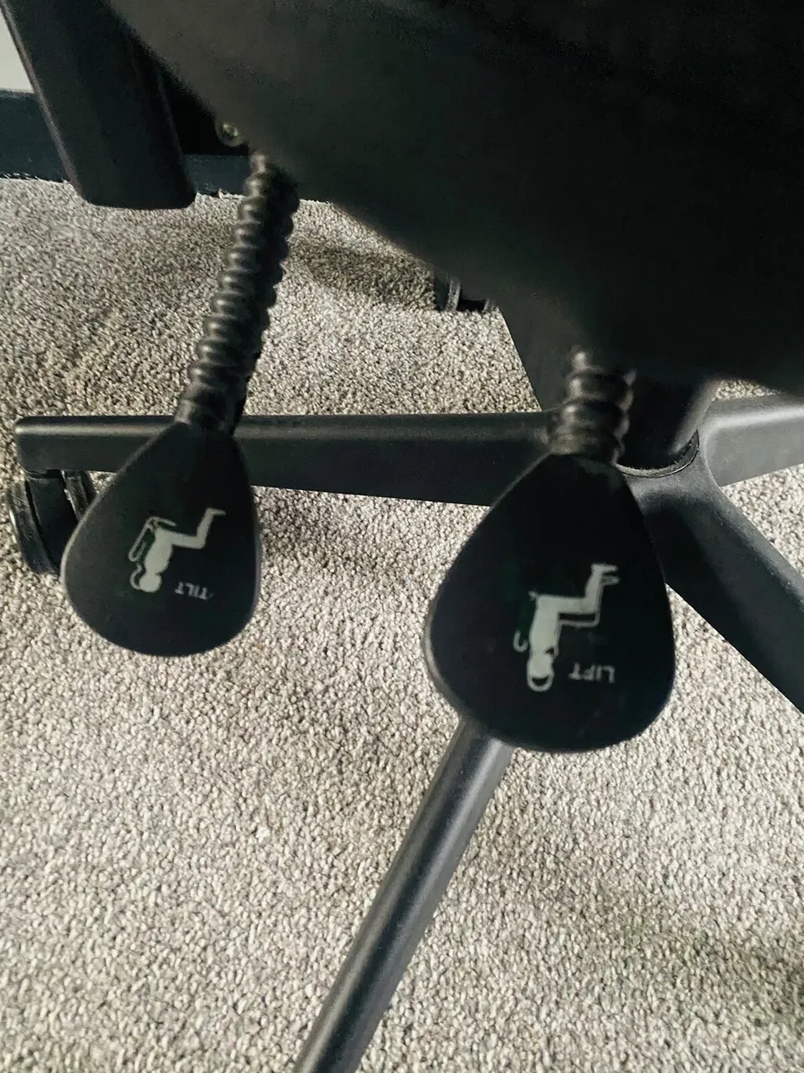 Office chair - Image 3