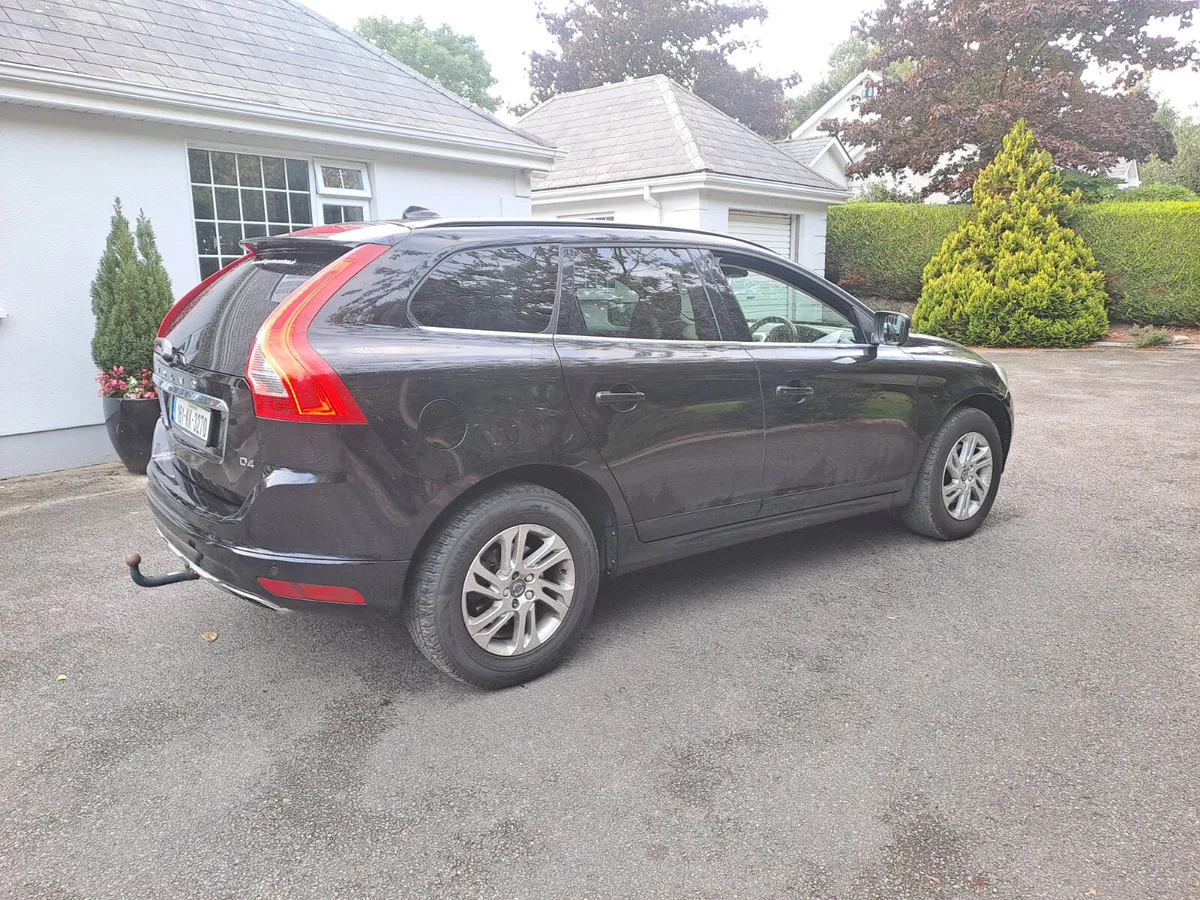 Volvo XC60 2016 AUTO - Image 4