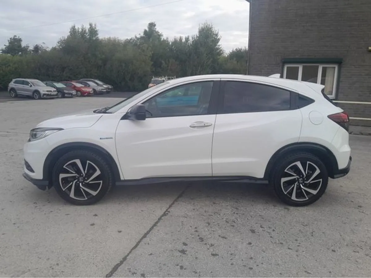 Honda Vezel Hybird Automatic - Image 4