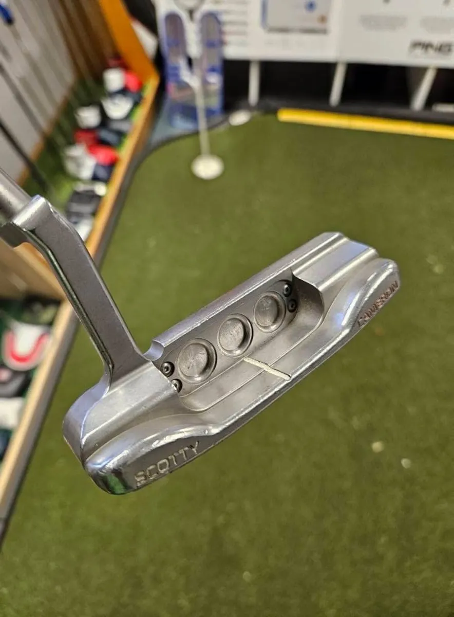 Scotty Cameron & Crown Putter - Image 3