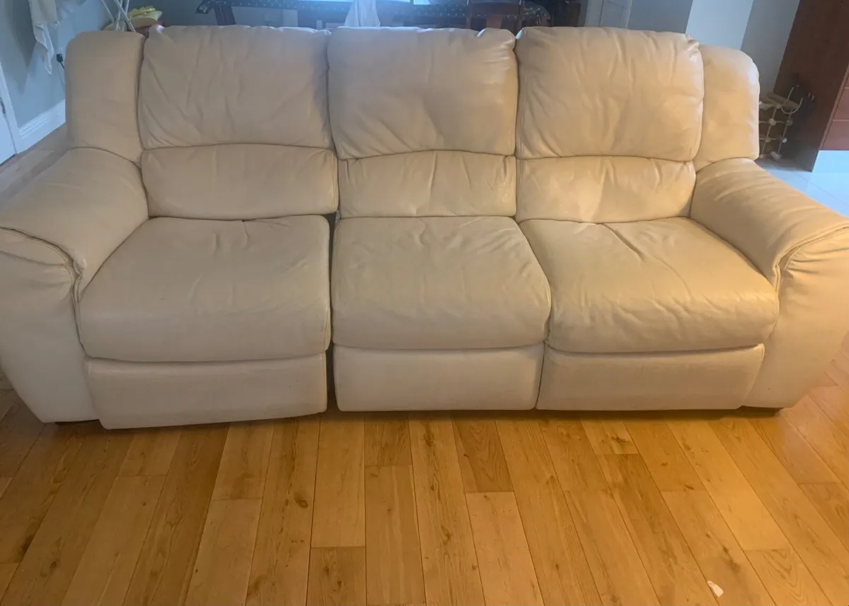 Leather recliner sofa - Image 2