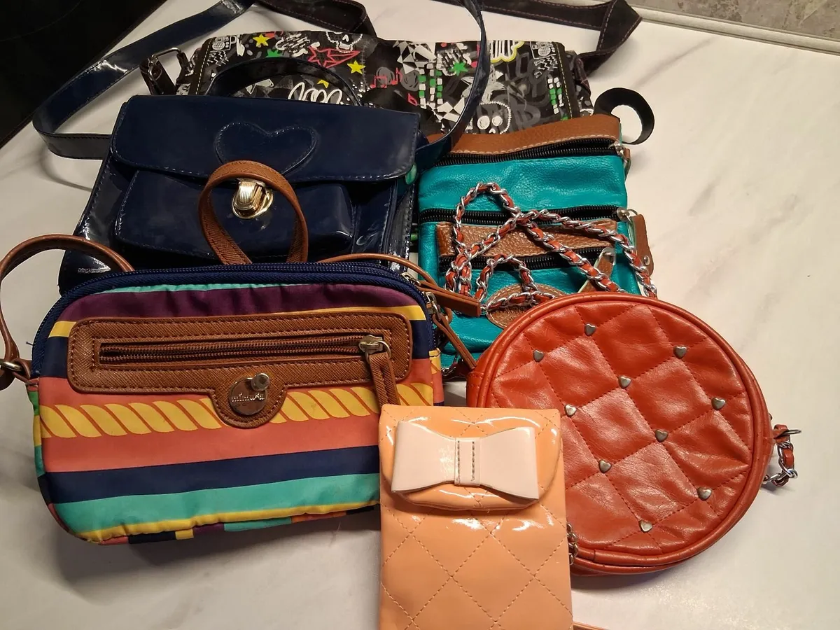 Girls bags - Image 1
