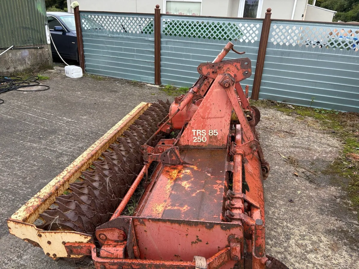 Krone 2.5m Power Harrow - Image 2