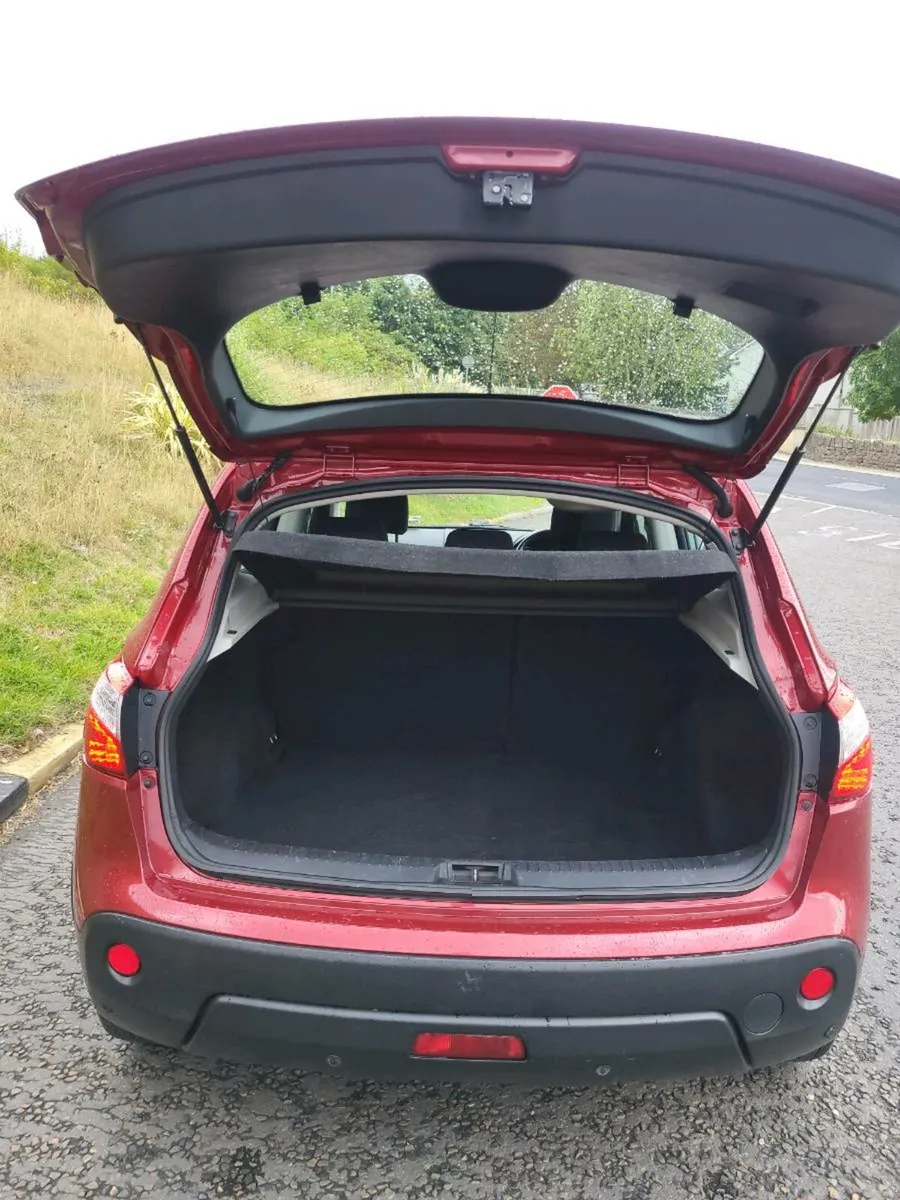 SPOTLESS NISSAN QASHQAI DIESEL NEW NCT 04/26 - Image 4