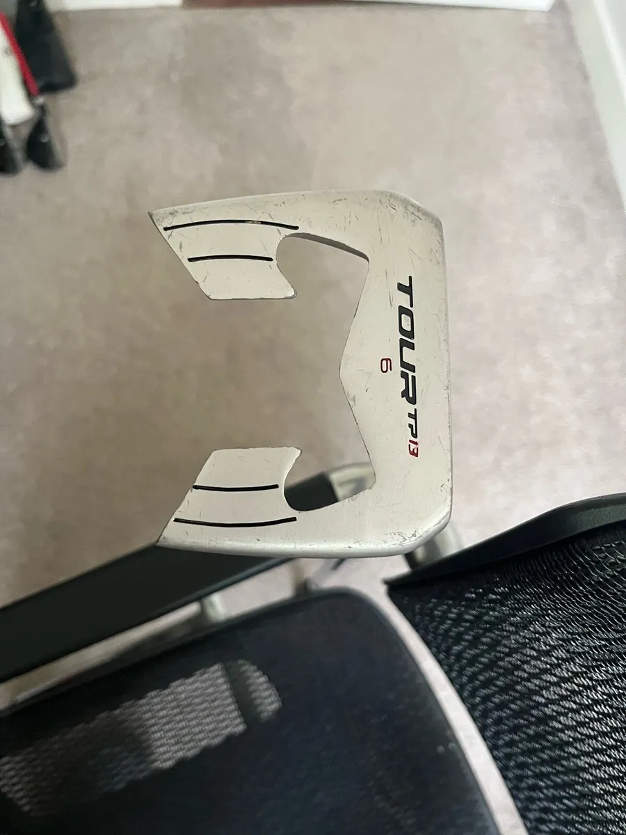 Dunlop Putter - Image 1