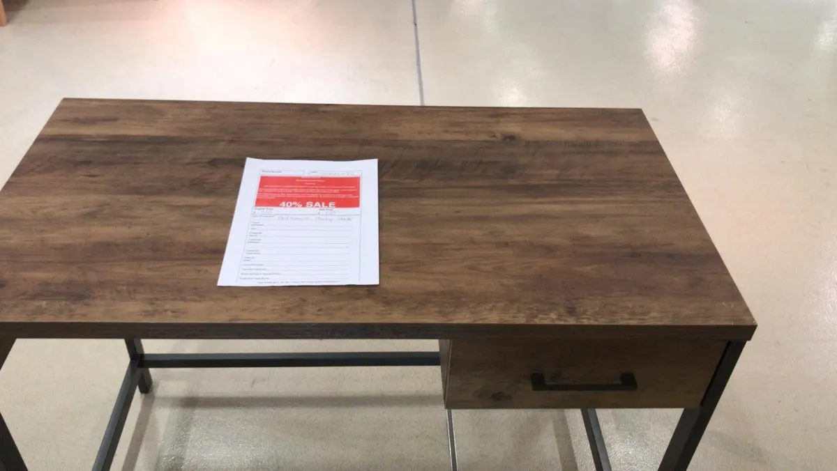 Office table - Image 2