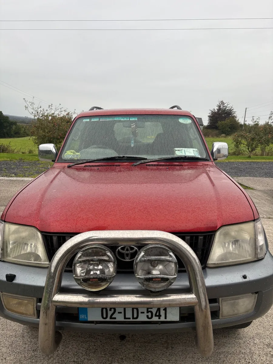 Toyota Land Cruiser 2002 - Image 2