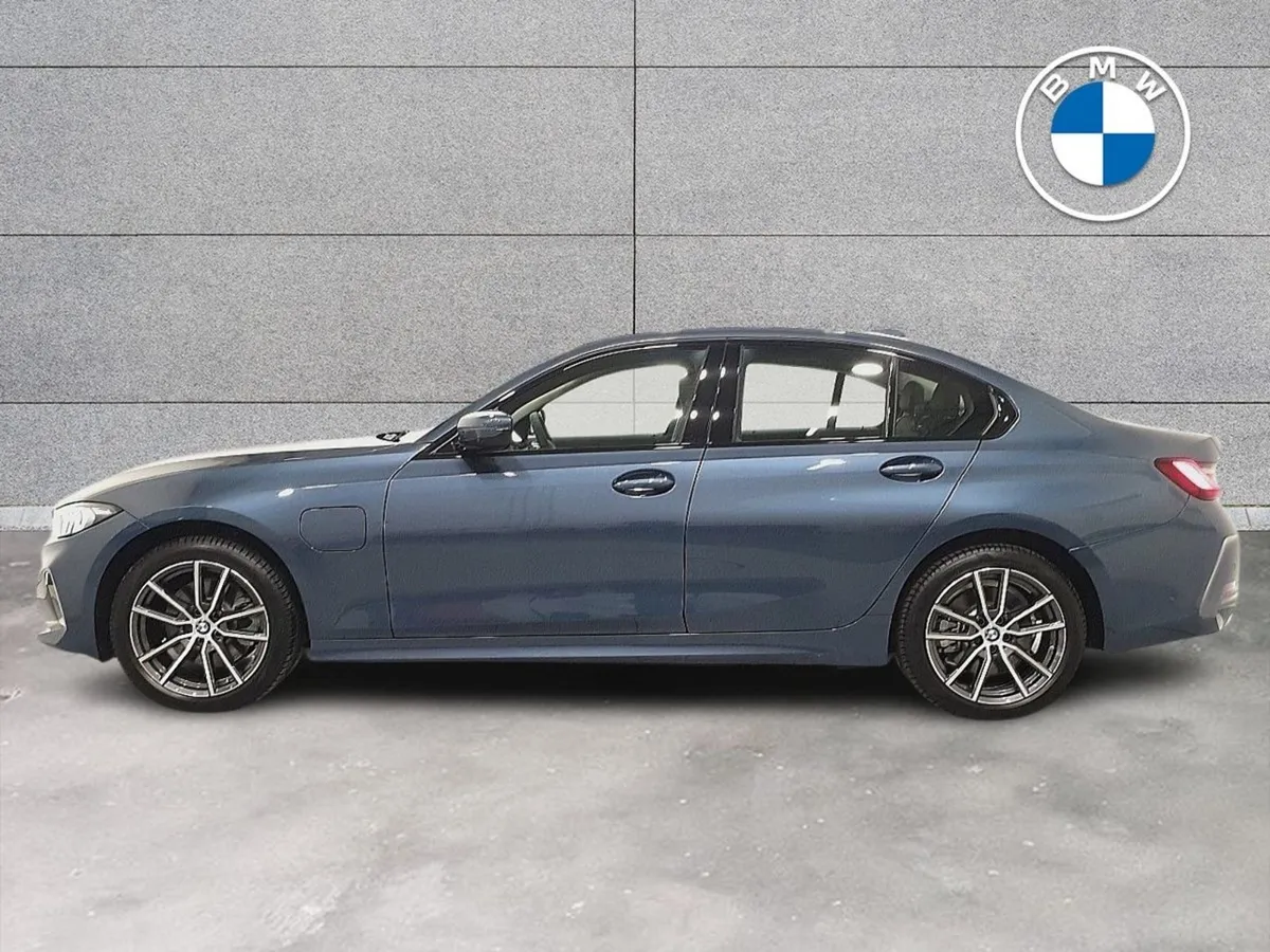 BMW 3 Series 330e Sport Saloon - Image 4
