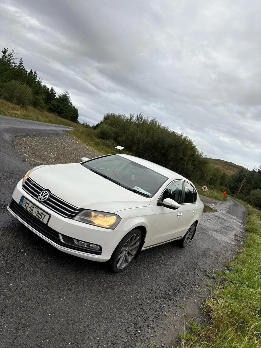 Volkswagen Passat R Line - Image 1