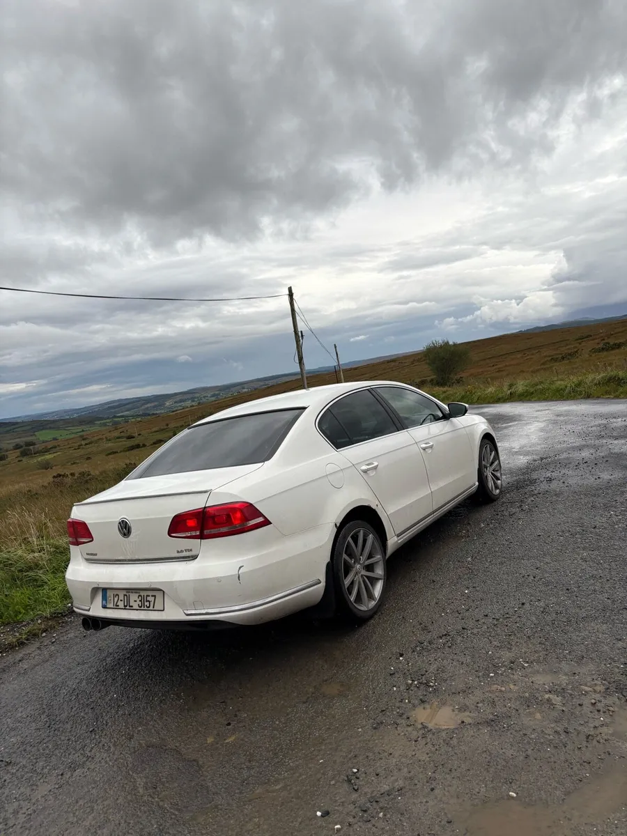 Volkswagen Passat R Line - Image 3