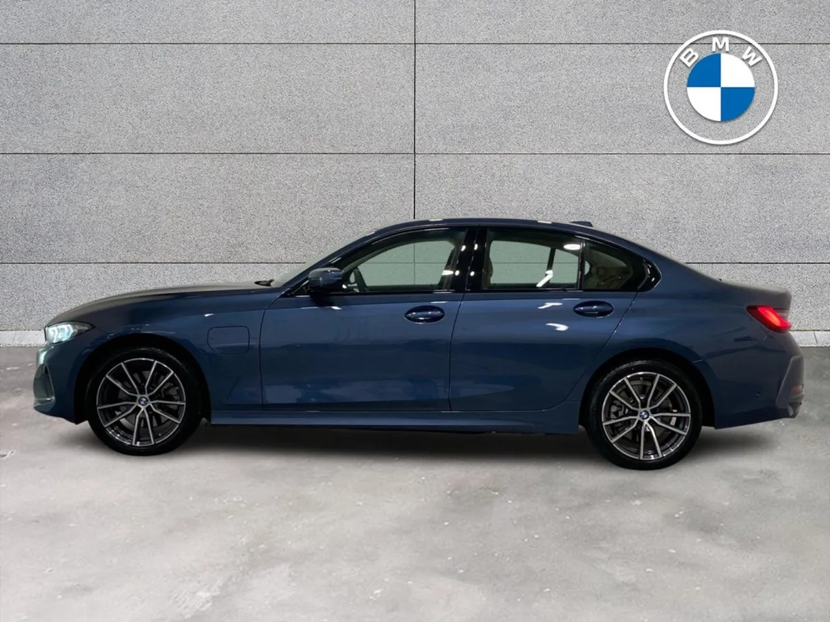BMW 3 Series 330e Sport Saloon - Image 4