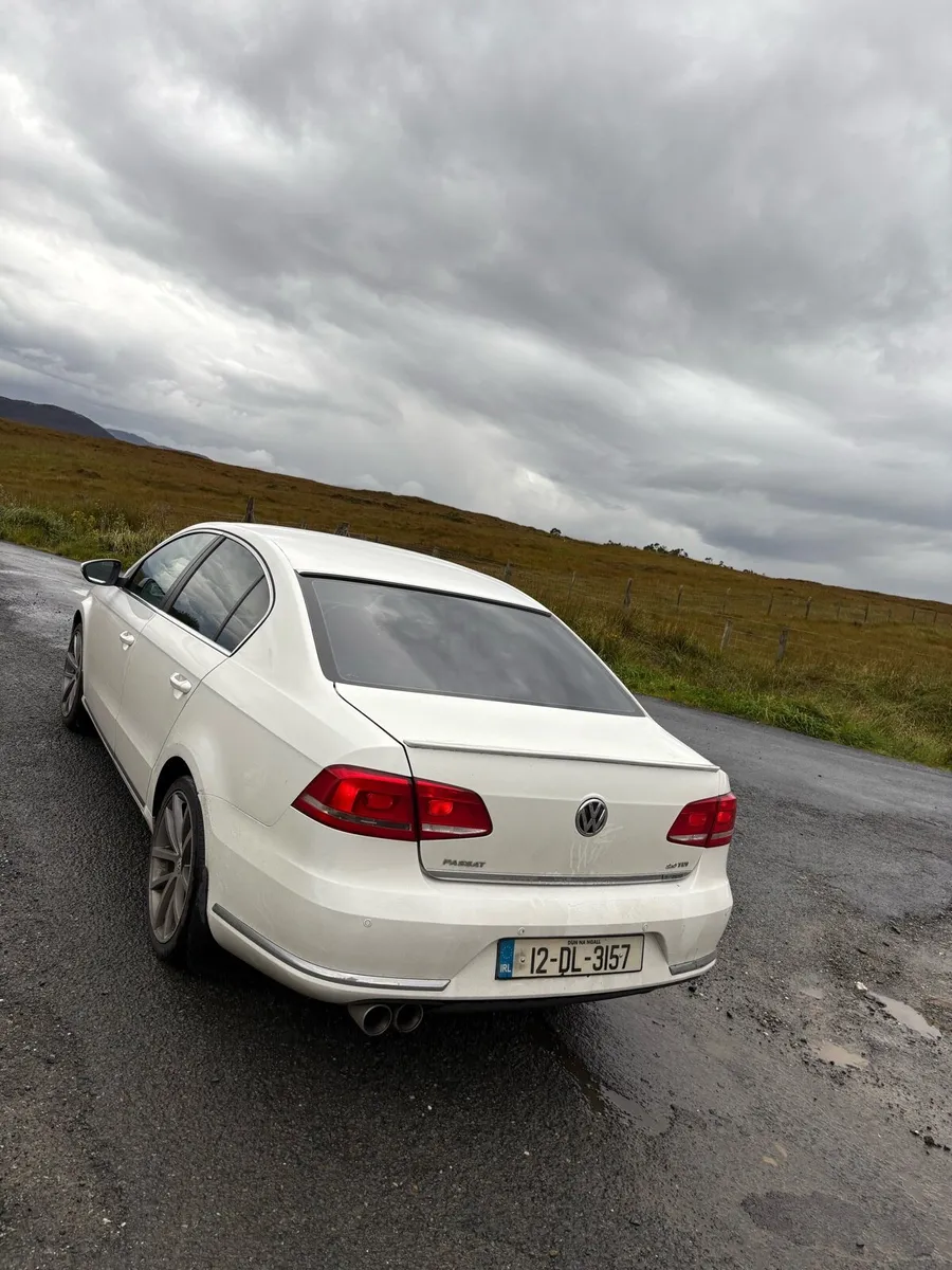 Volkswagen Passat R Line - Image 4