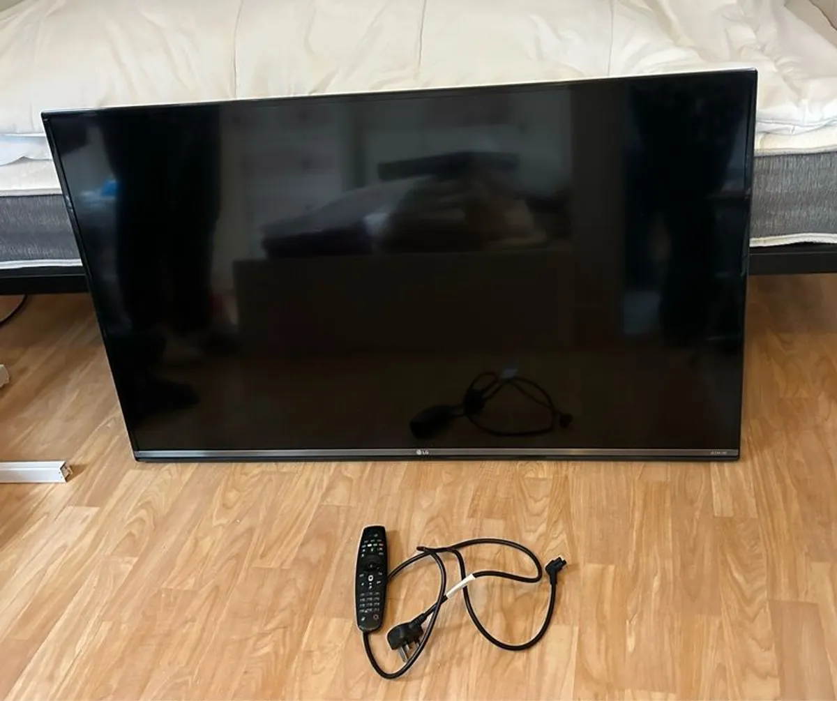 LG Ultra HD 50" Tav