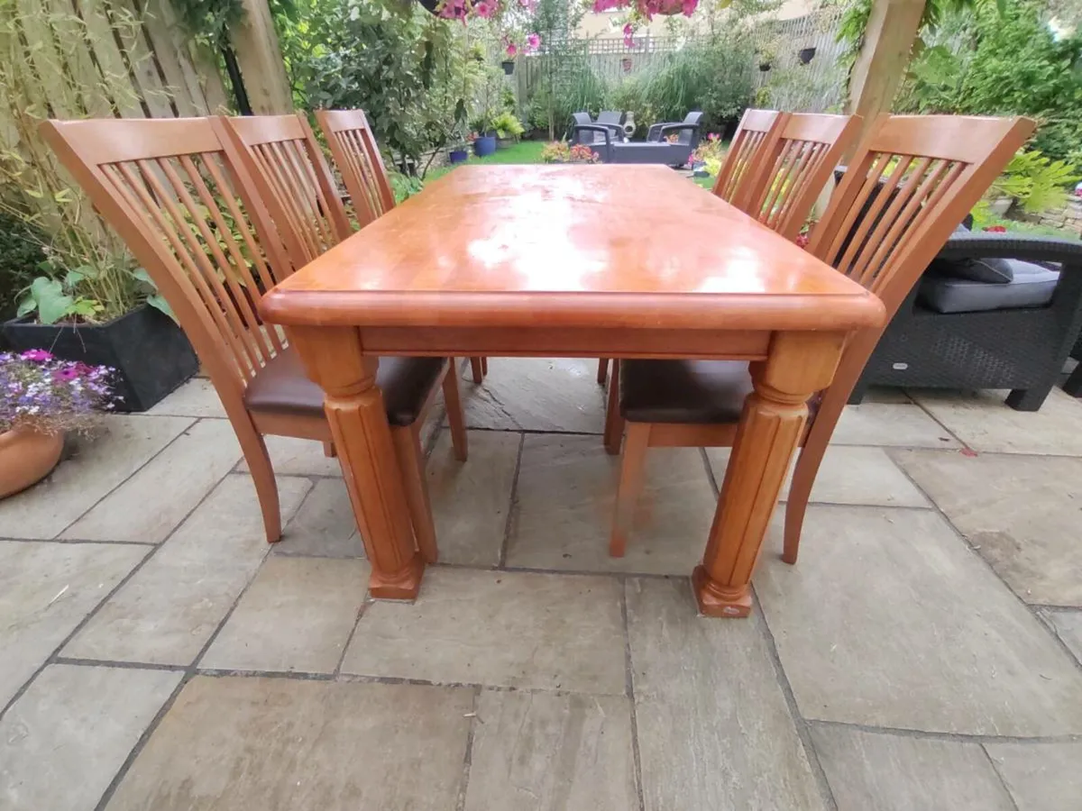 Large kitchen dining table - Image 1