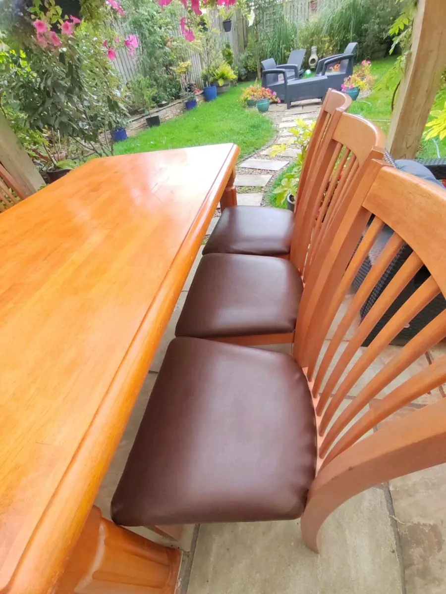 Large kitchen dining table - Image 4
