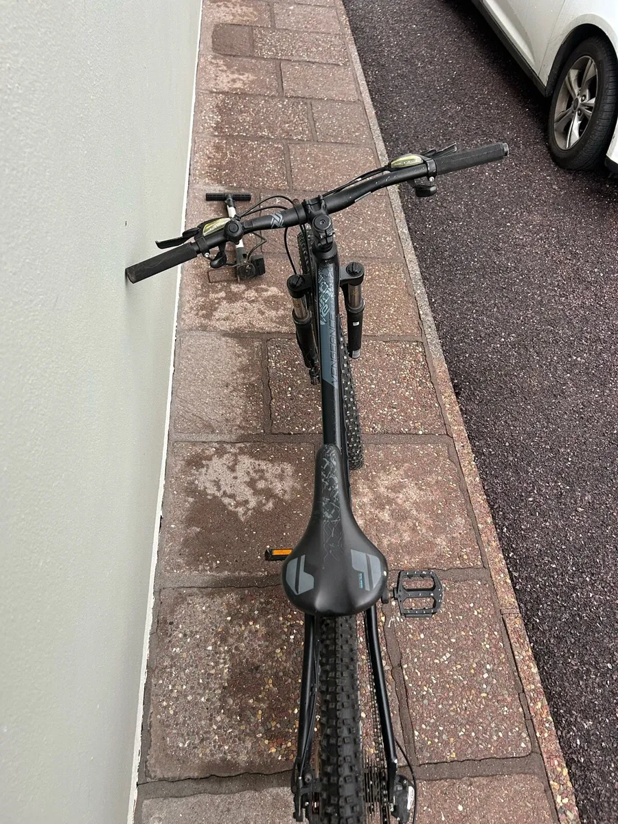 Carrera Vengeance Mountain bike - Image 3