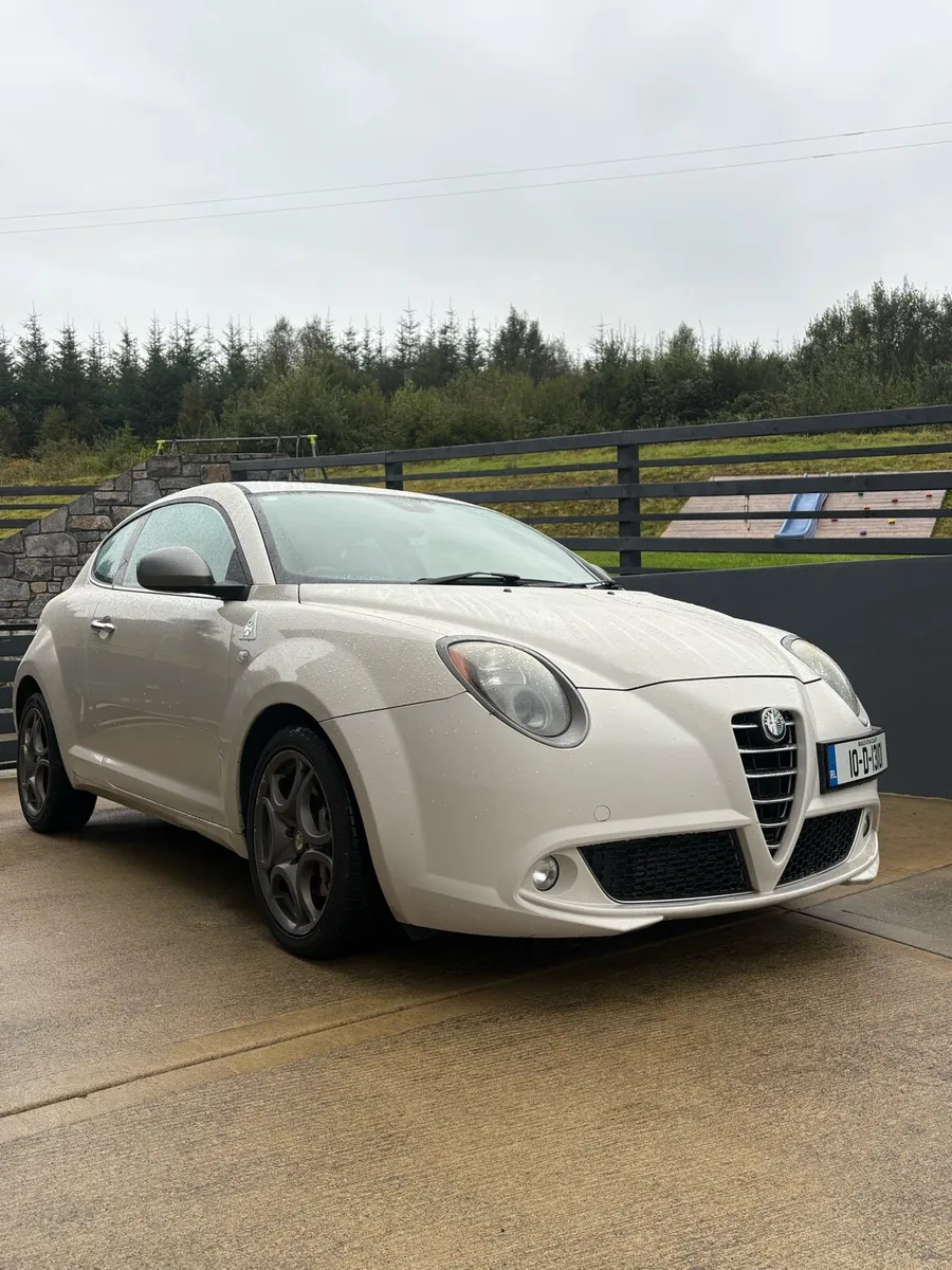 2010 Alfa Romeo Quadrifoglio Verde 170 Bhp - Image 3