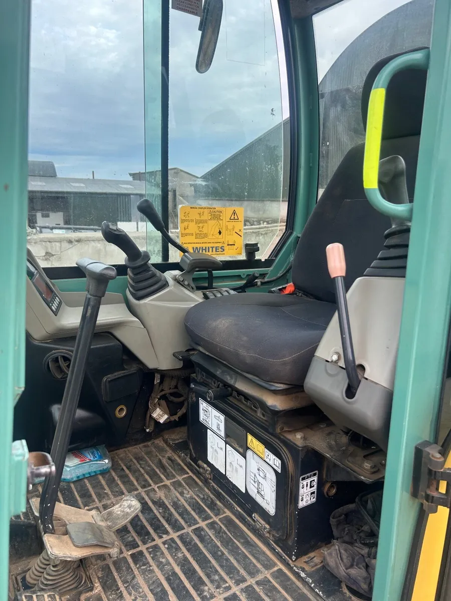 Yanmar 2.6 ton - Image 3