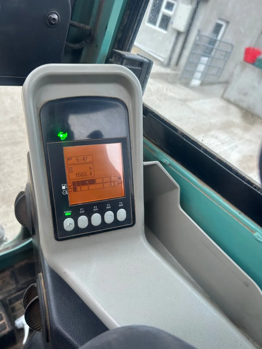 Yanmar 2.6 ton - Image 4