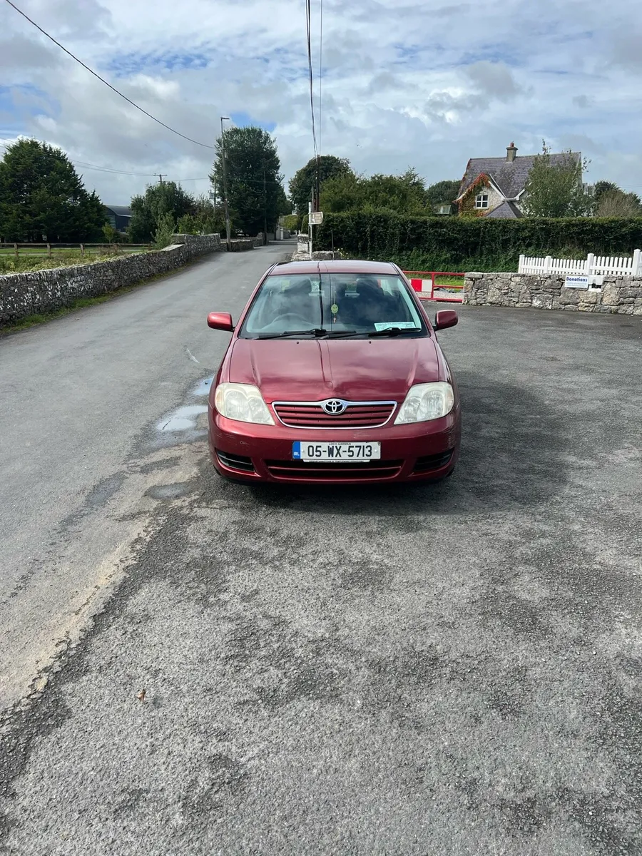 2005 Toyota Corolla - Image 2