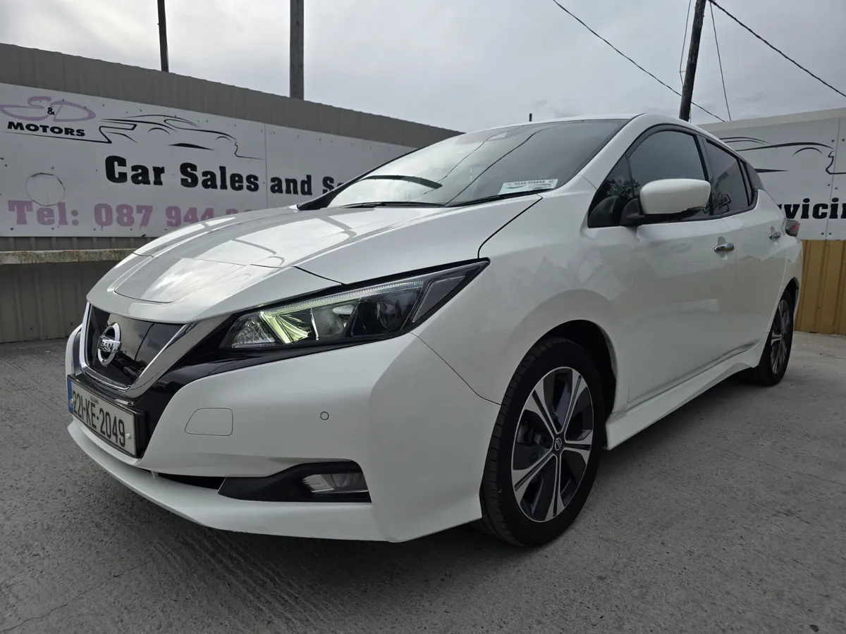 Nissan Leaf 2022 40kWh SV Premium - Image 1