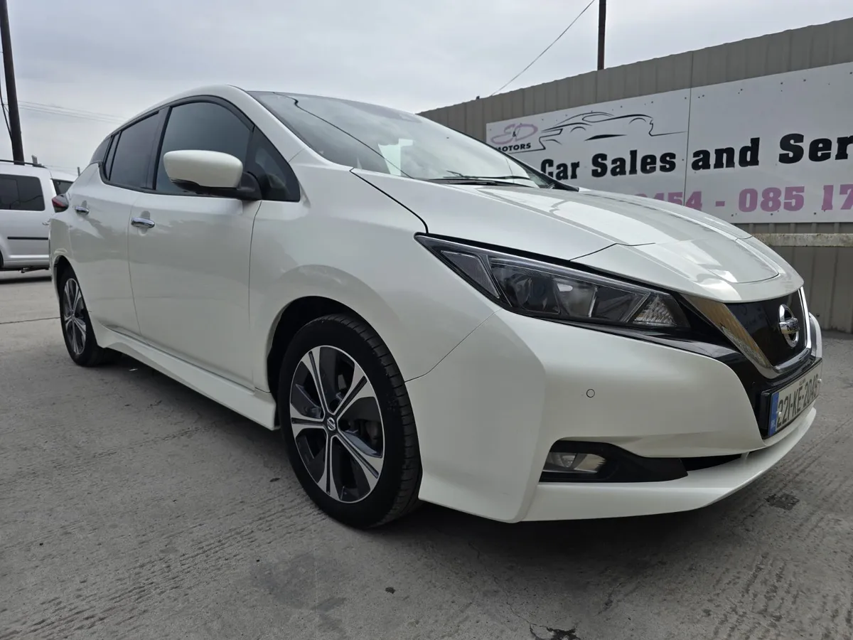Nissan Leaf 2022 40kWh SV Premium - Image 2