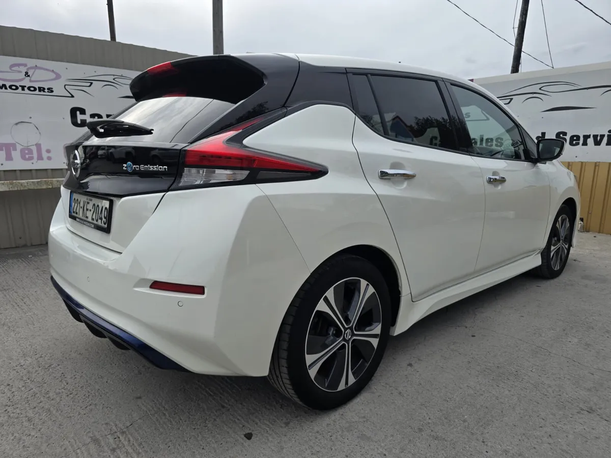 Nissan Leaf 2022 40kWh SV Premium - Image 3