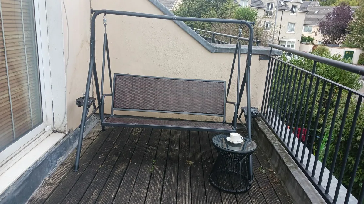 outdoor rattan three-seat bench - Image 2