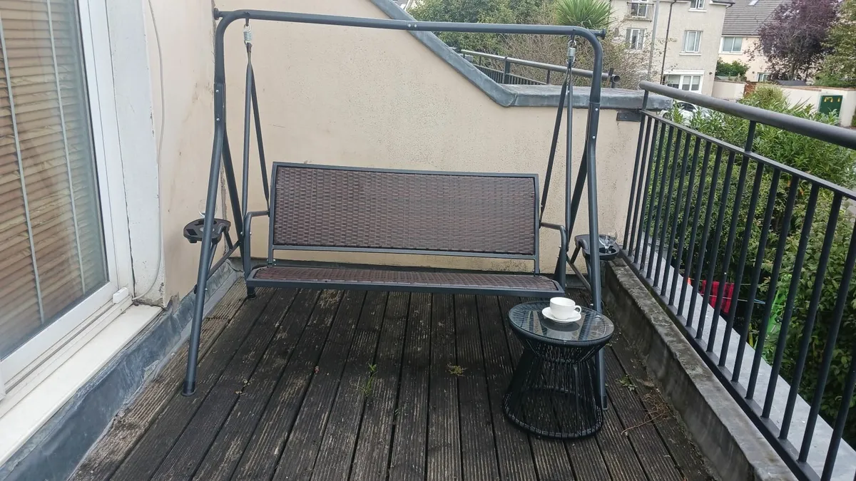 outdoor rattan three-seat bench - Image 3