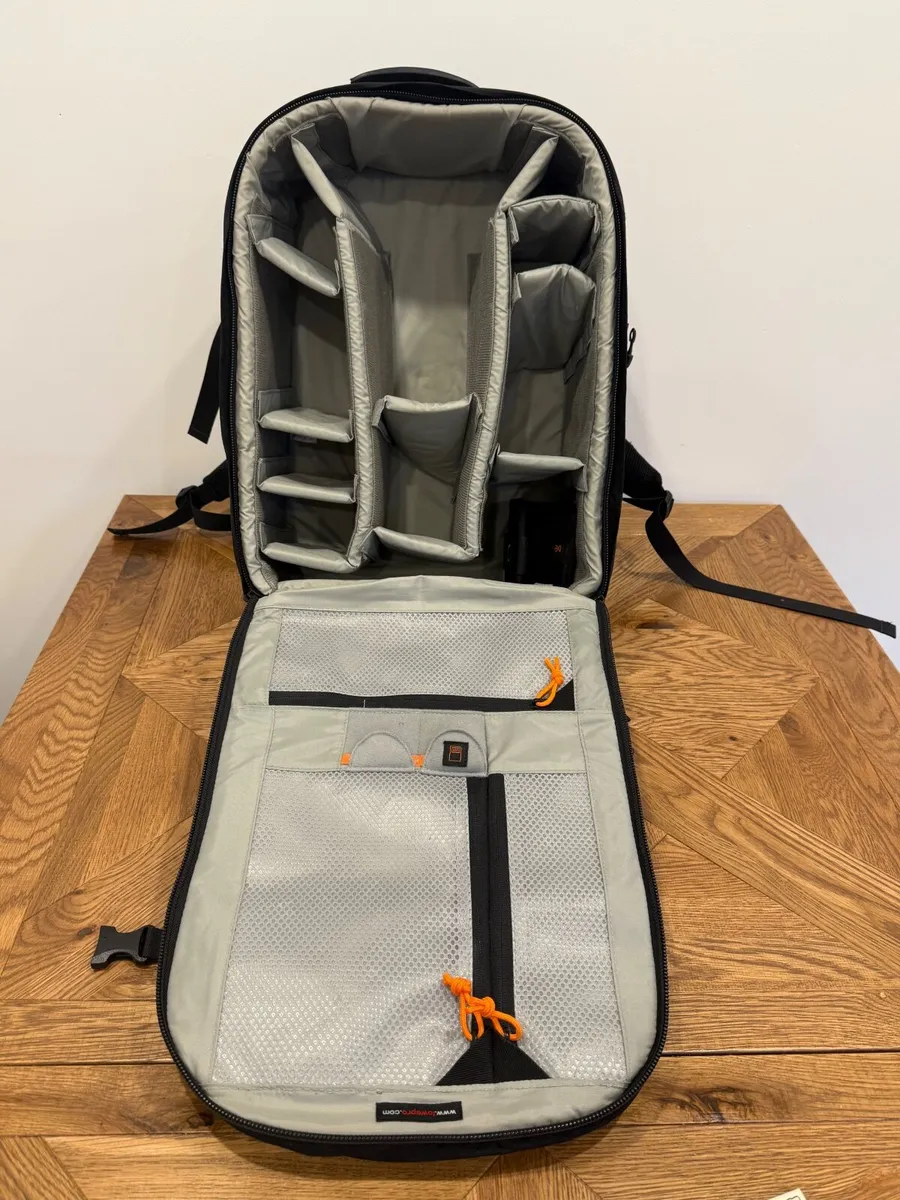 Lowepro Pro Runner 450 AW backpack - Image 1