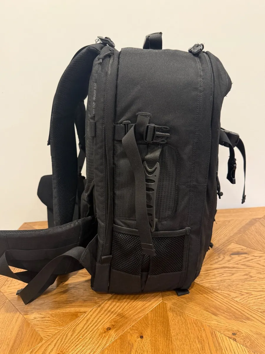 Lowepro Pro Runner 450 AW backpack - Image 4