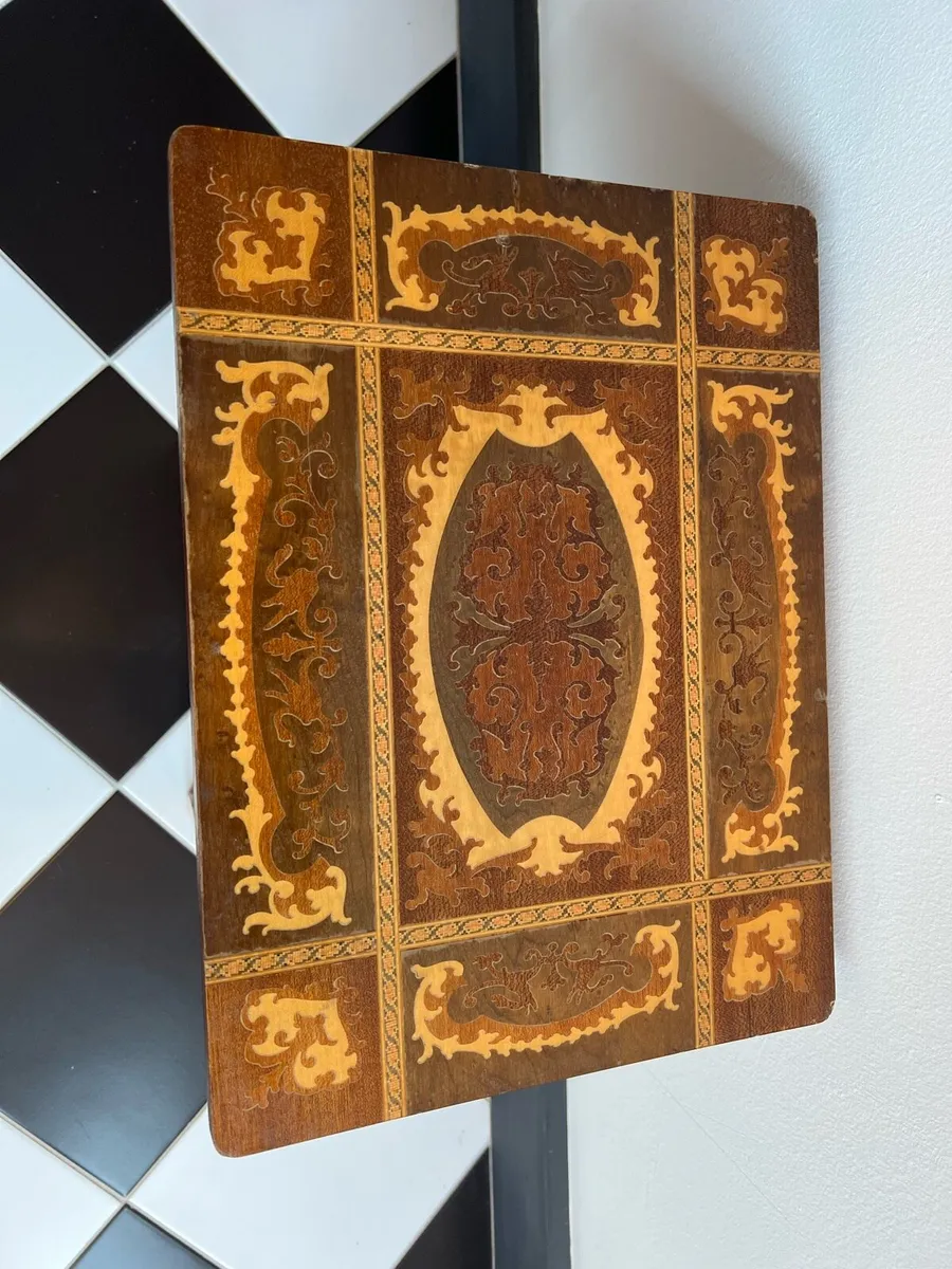 Vintage Music Box Table - Image 3