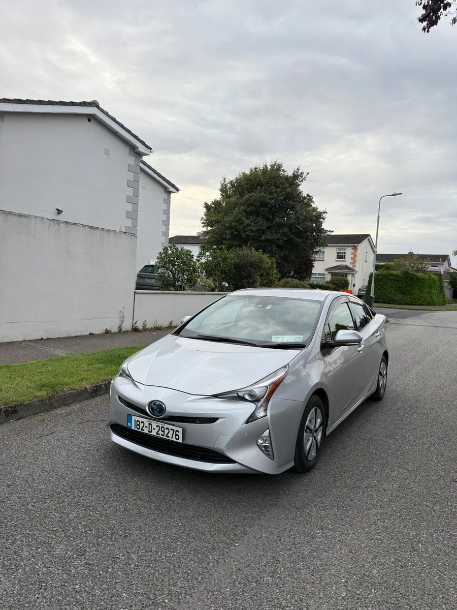 Toyota Prius 2018 - Image 1