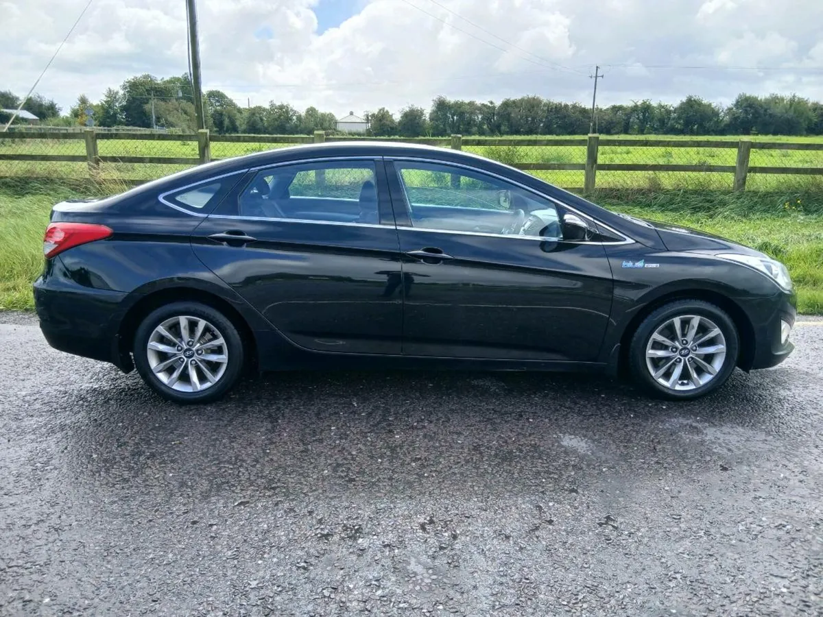 2013 HYUNDAI i40 EXECUTIVE - Image 2