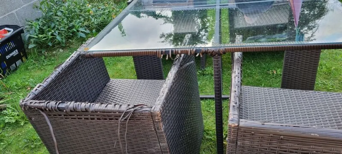Free Outdoor Patio Set - Image 3
