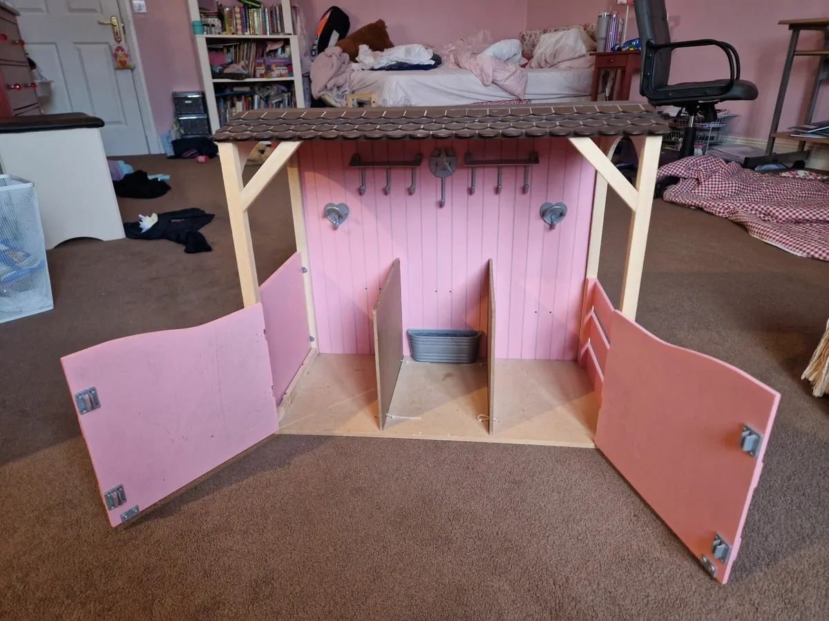Horse Stable Our generation - Image 2