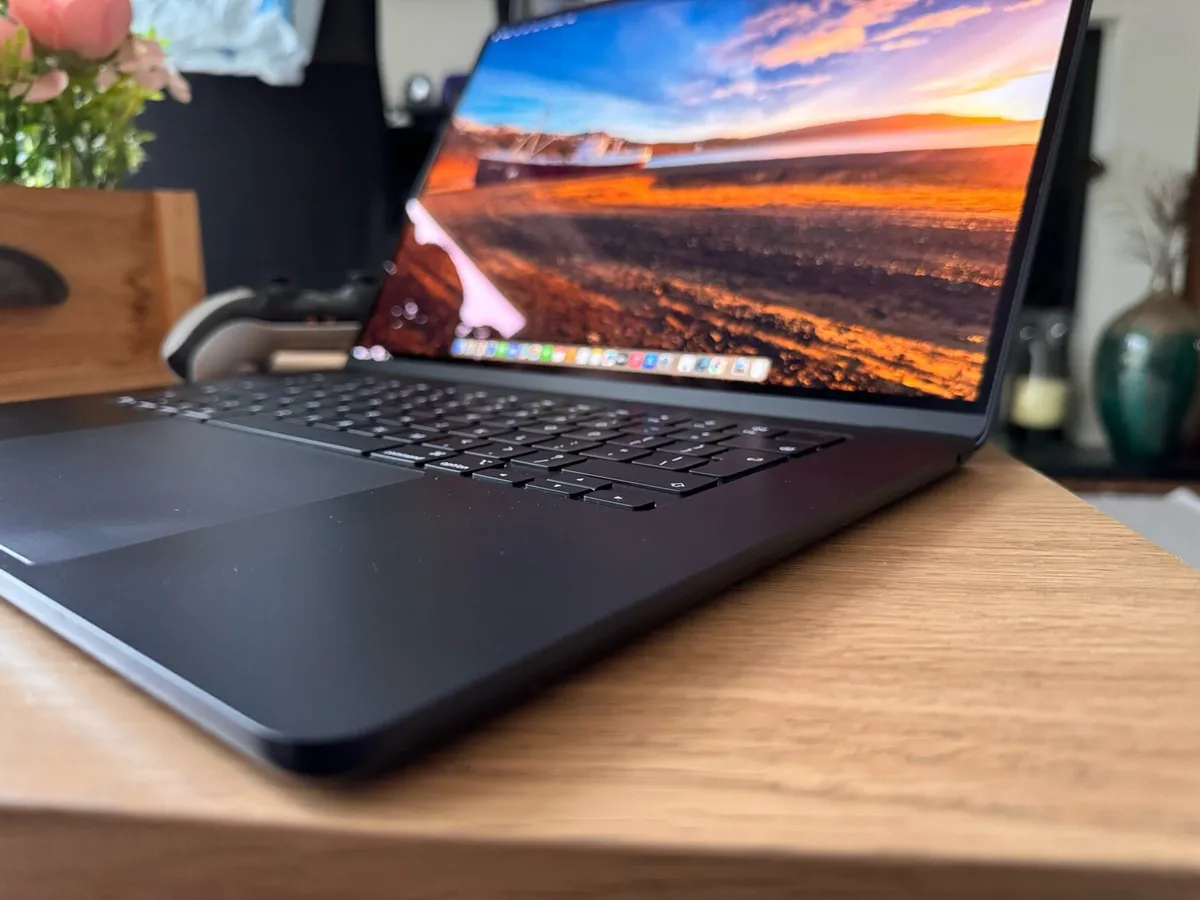 Macbook Air M4, 15 inch, 16 gb, 512 SSD - Image 4