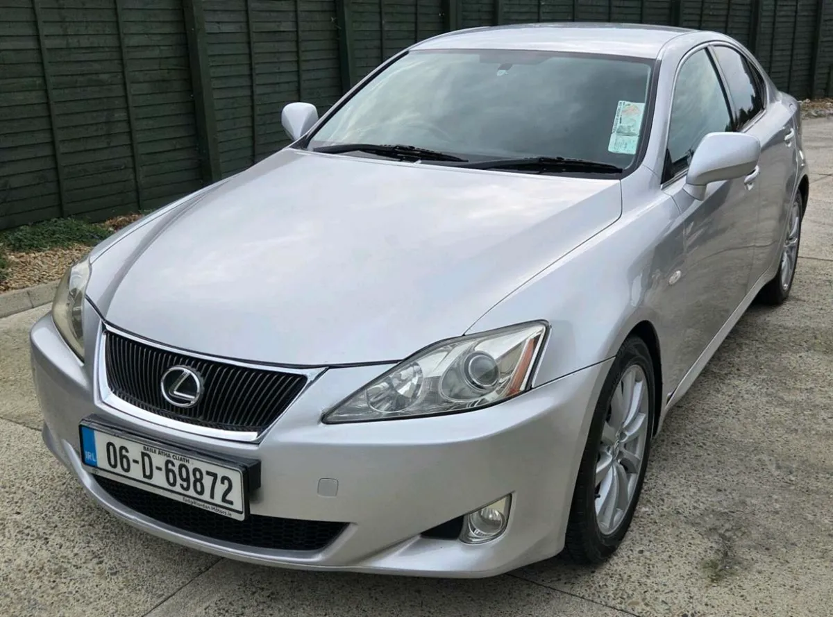 Lexus is 250 - Image 1