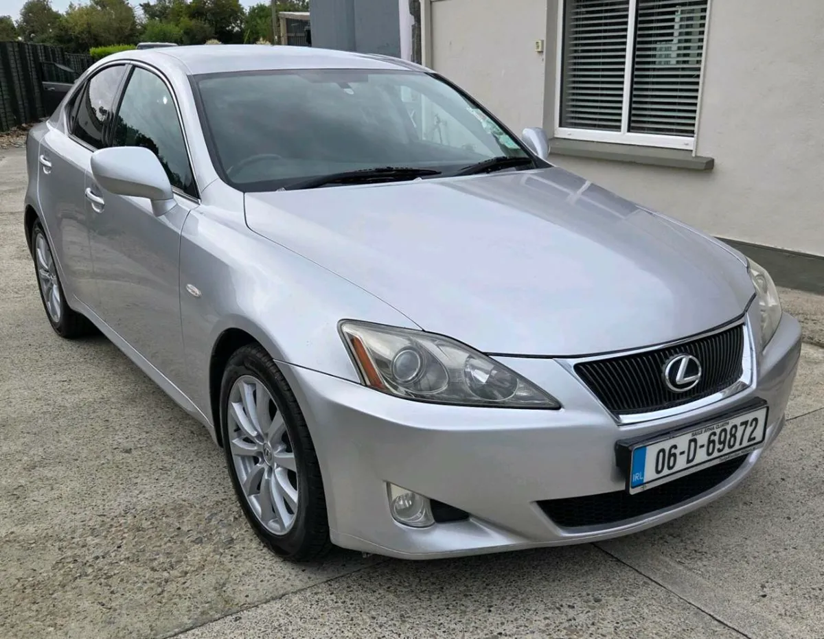 Lexus is 250 - Image 2