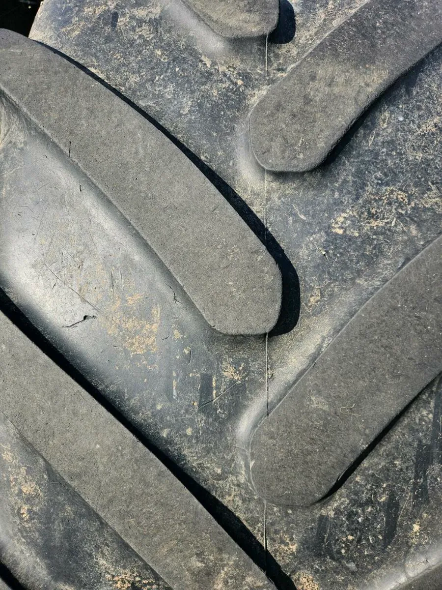 Tyres 650/65/38 - Image 2