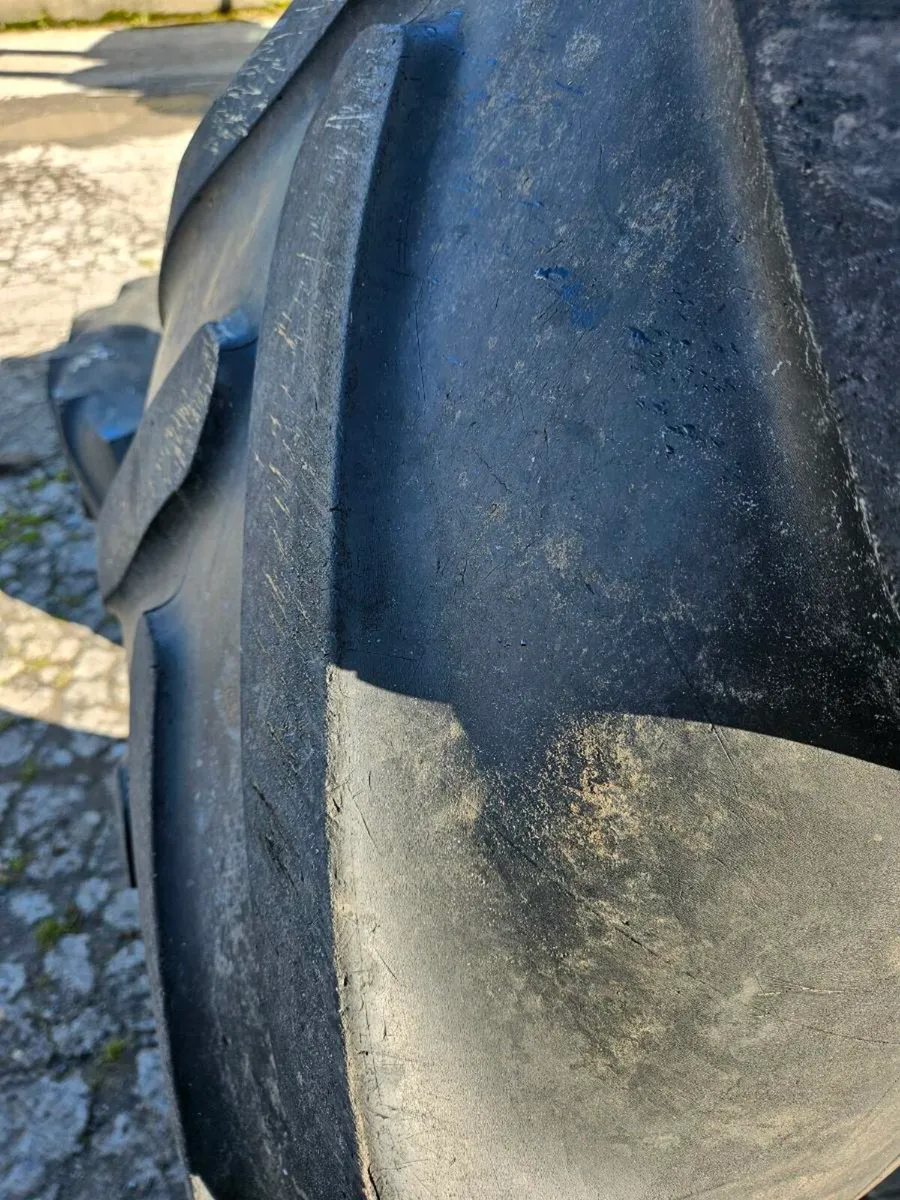 Tyres 650/65/38 - Image 3