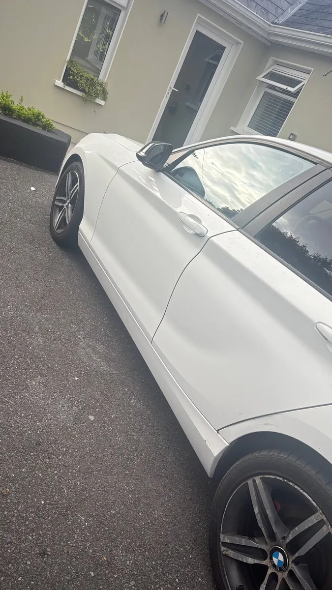 Car - Image 3