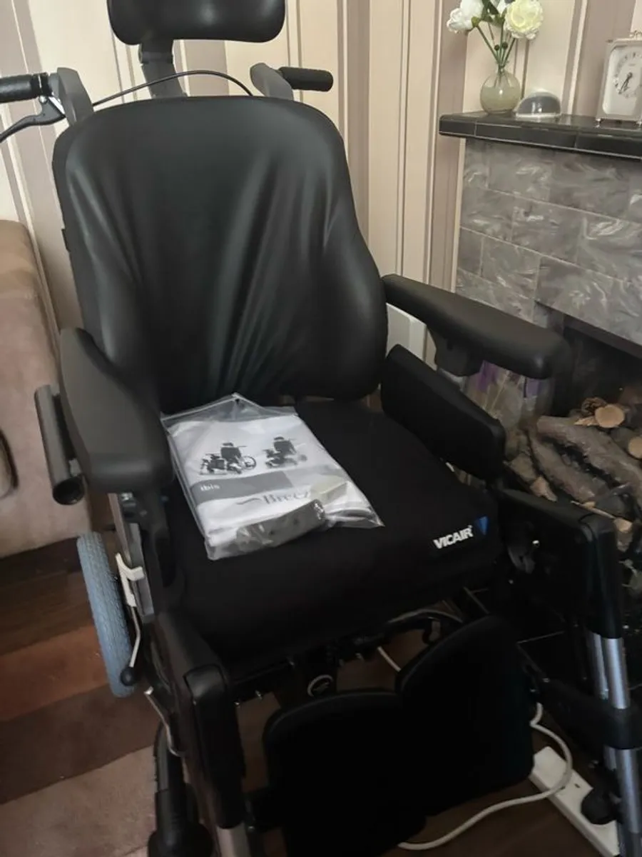 Breezy Manual Wheelchair with Vicair Seat - Image 1